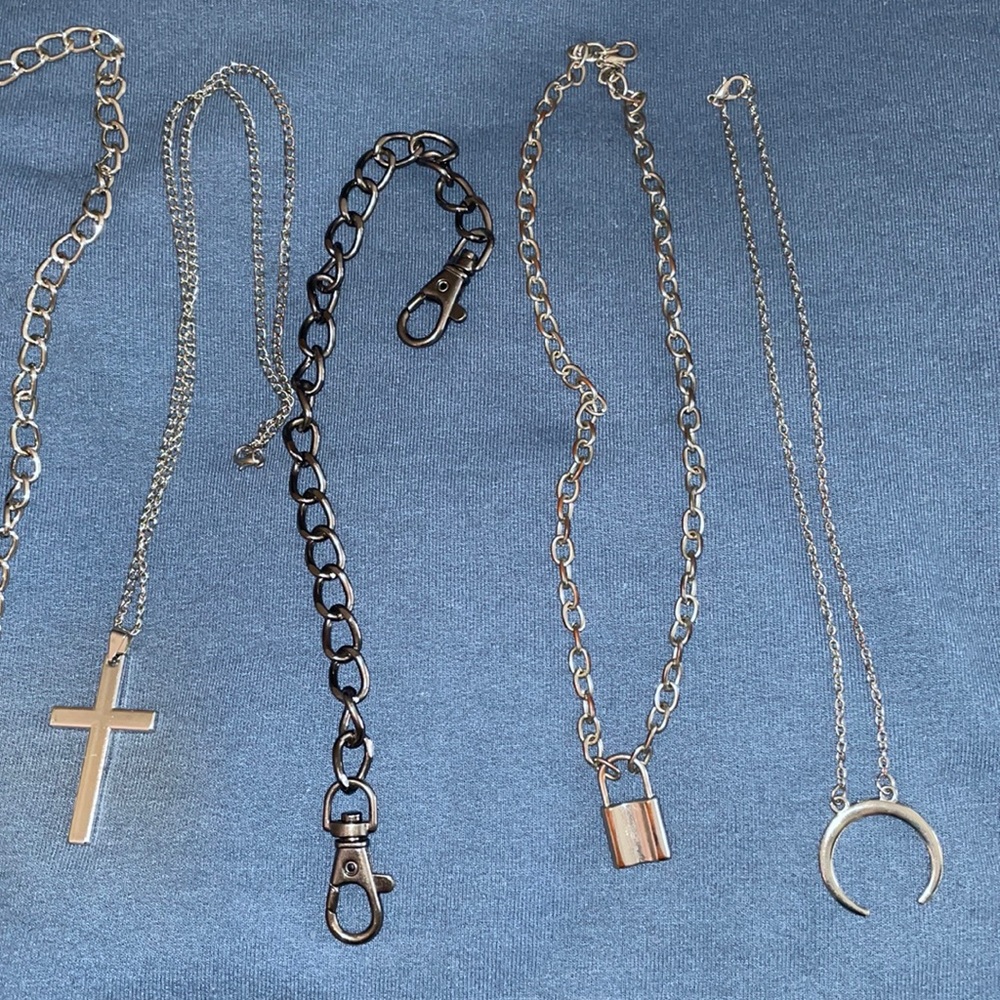 Chains and Necklaces